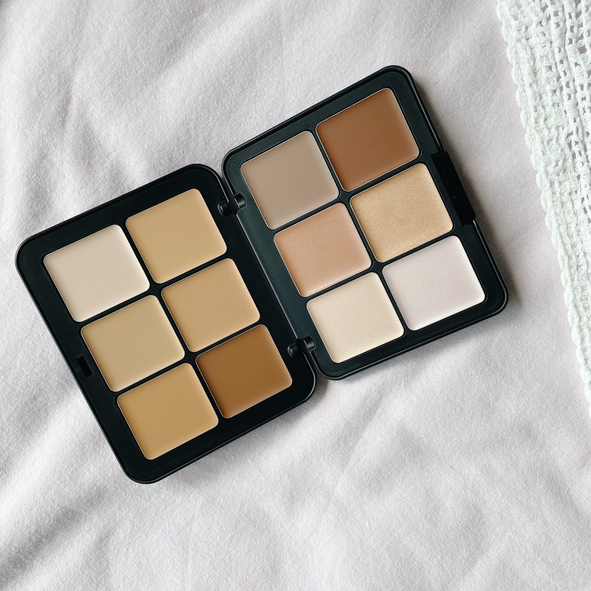 make-up-for-ever-hd-skin-sculpting-pallet-open